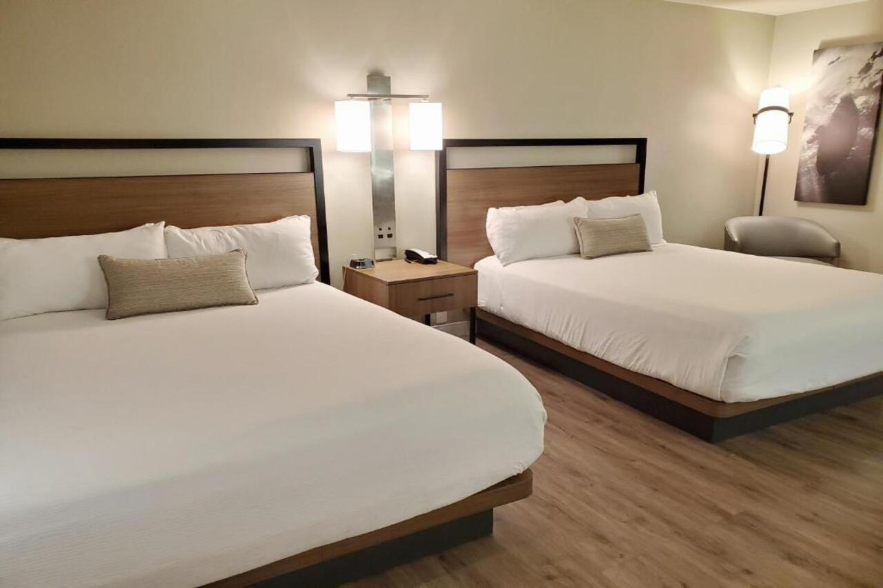 Wyndham Garden Сан-Диего Экстерьер фото