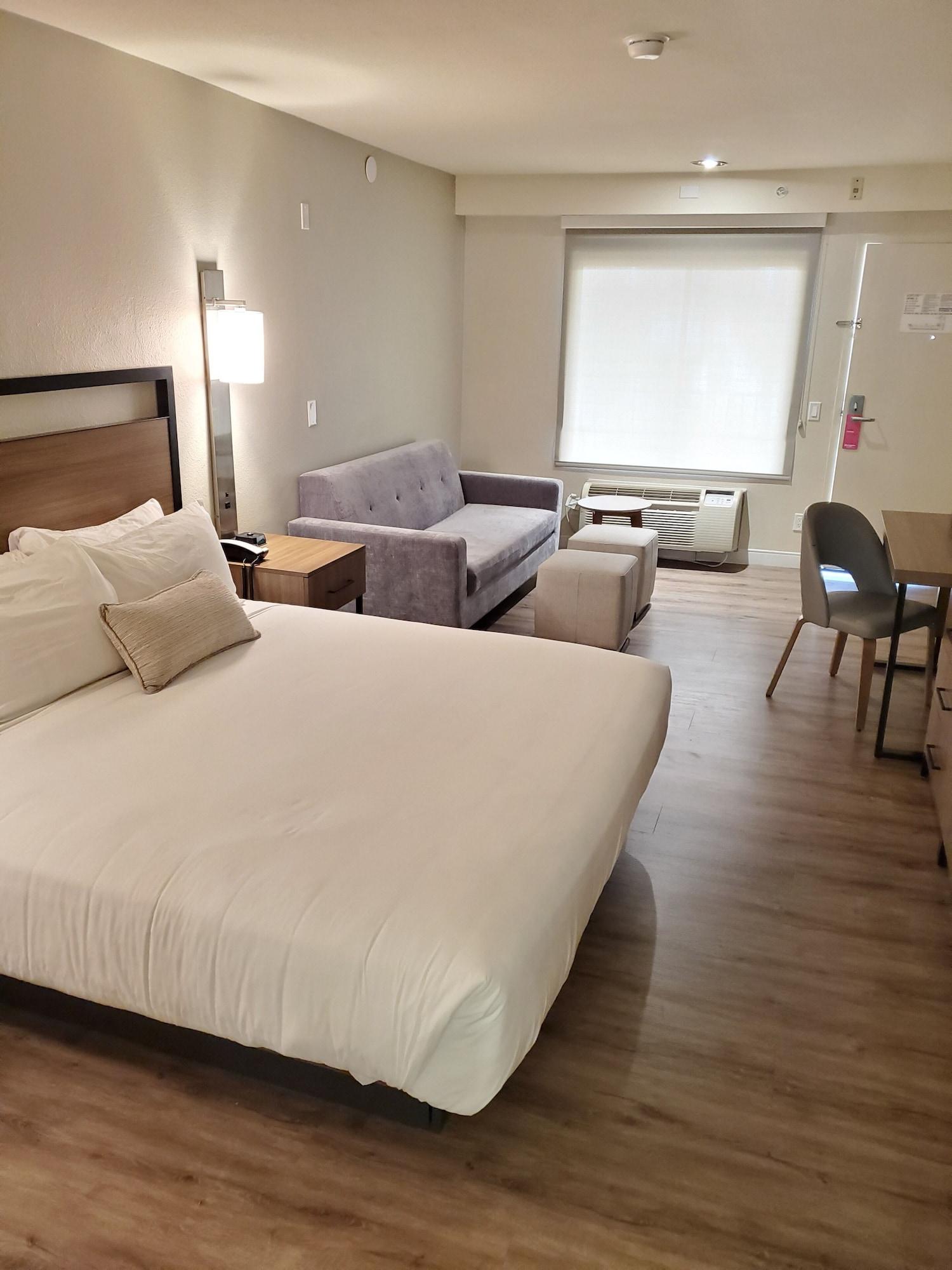 Wyndham Garden Сан-Диего Экстерьер фото